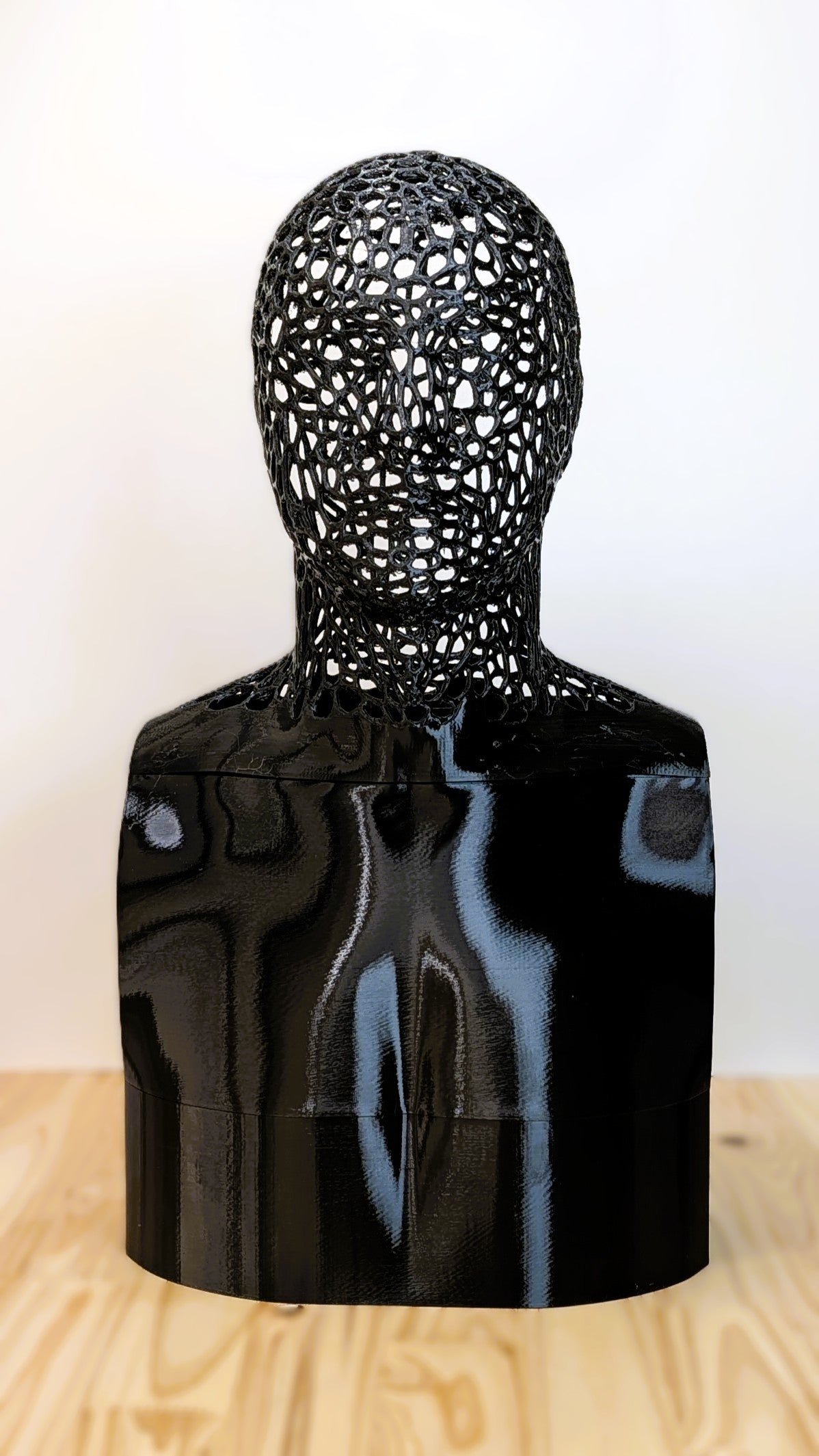Flexible mask stand for silicone masks, latex masks. Head form for silicone masks