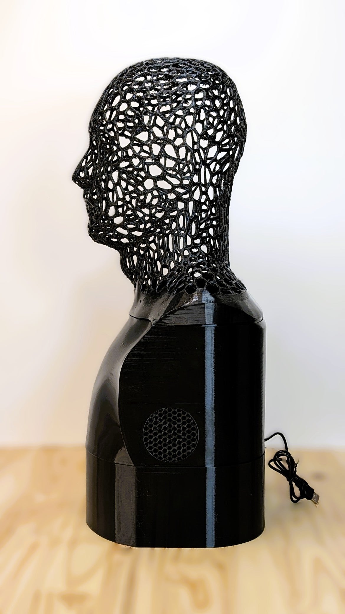 Flexible mask stand for silicone masks, latex masks. Head form for silicone masks